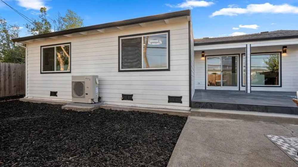 2048 Mayfield Avenue San Jose, CA 95130