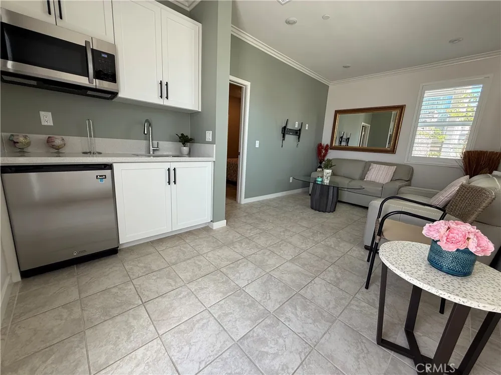15642 Caterpillar Fontana, CA 92336