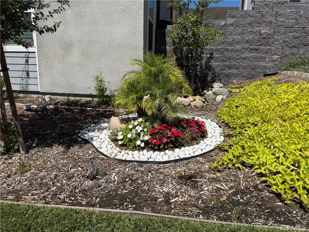 15642 Caterpillar Fontana, CA 92336
