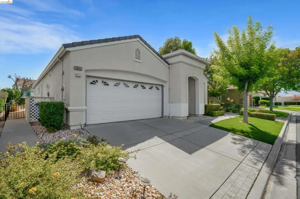 1852 Island Park Pl Brentwood, CA 94513