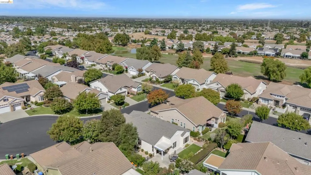 1852 Island Park Pl Brentwood, CA 94513