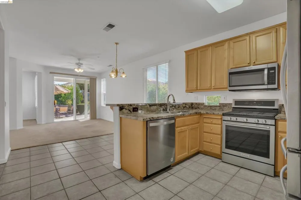 1852 Island Park Pl Brentwood, CA 94513
