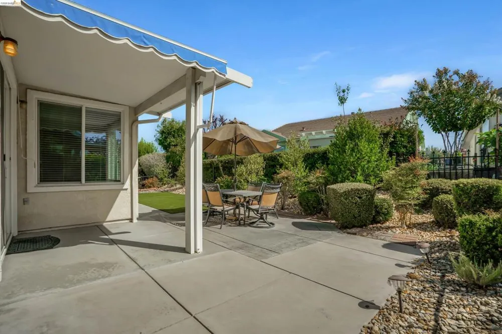 1852 Island Park Pl Brentwood, CA 94513