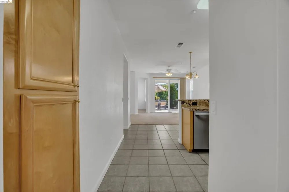 1852 Island Park Pl Brentwood, CA 94513