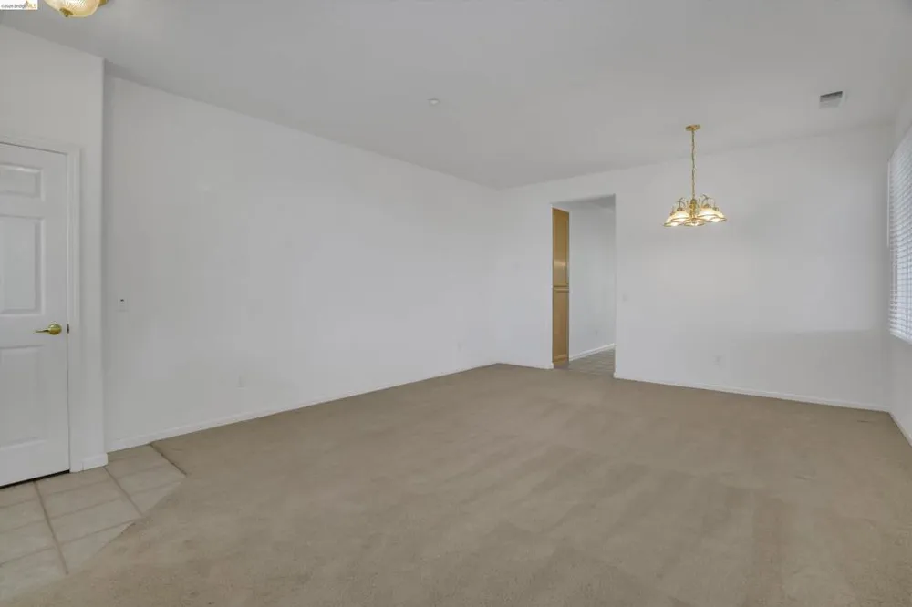 1852 Island Park Pl Brentwood, CA 94513