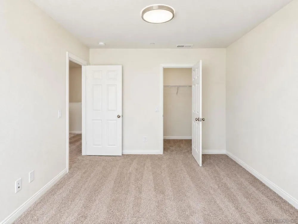 274 Vermont Court El Cajon, CA 92020