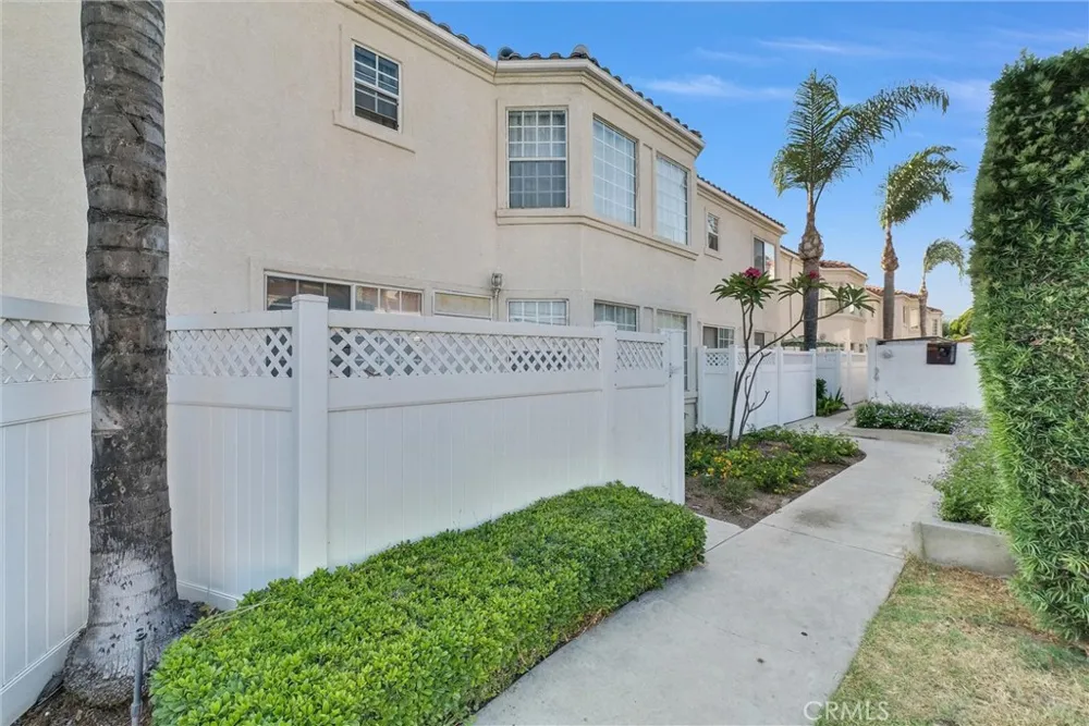 19555 E Cypress Street #P Covina, CA 91724
