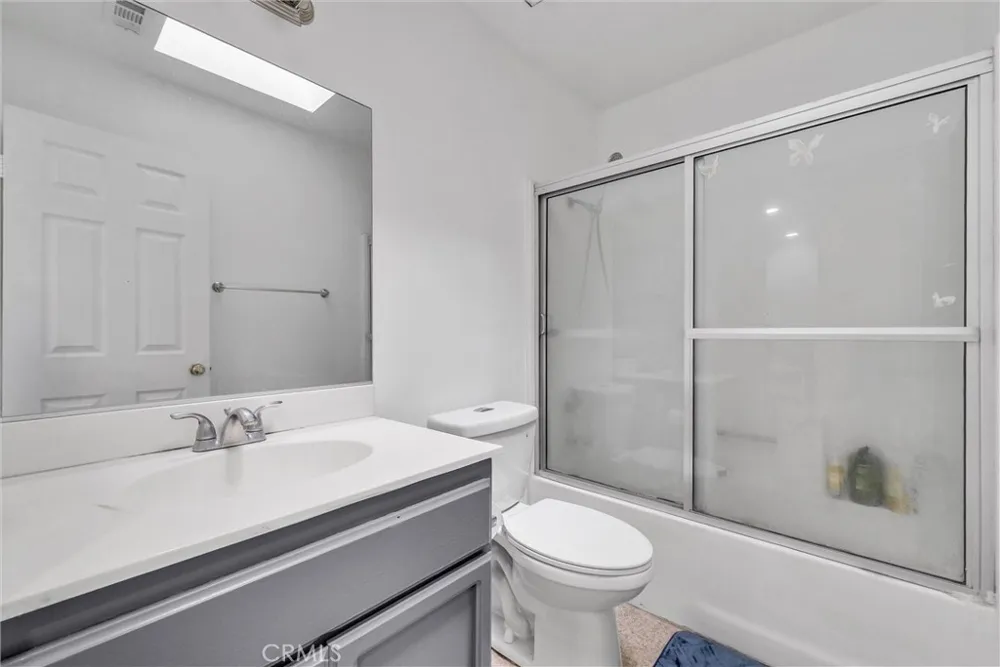 19555 E Cypress Street #P Covina, CA 91724