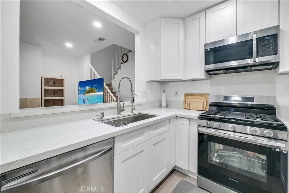 19555 E Cypress Street #P Covina, CA 91724
