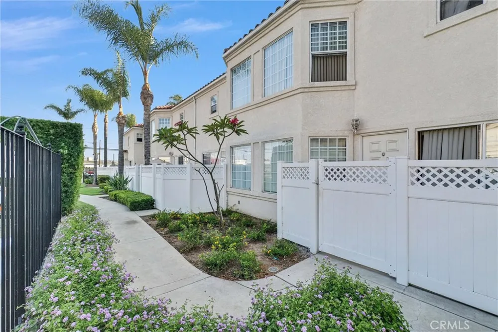 19555 E Cypress Street #P Covina, CA 91724