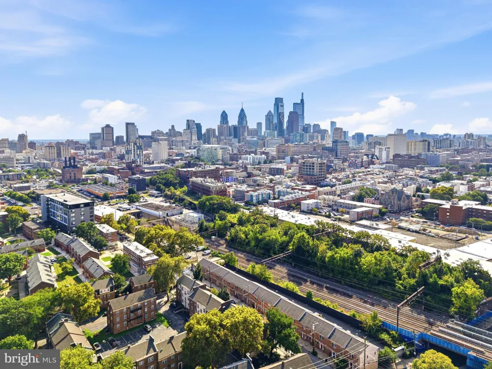 650 8TH STREET Philadelphia, PA 19123