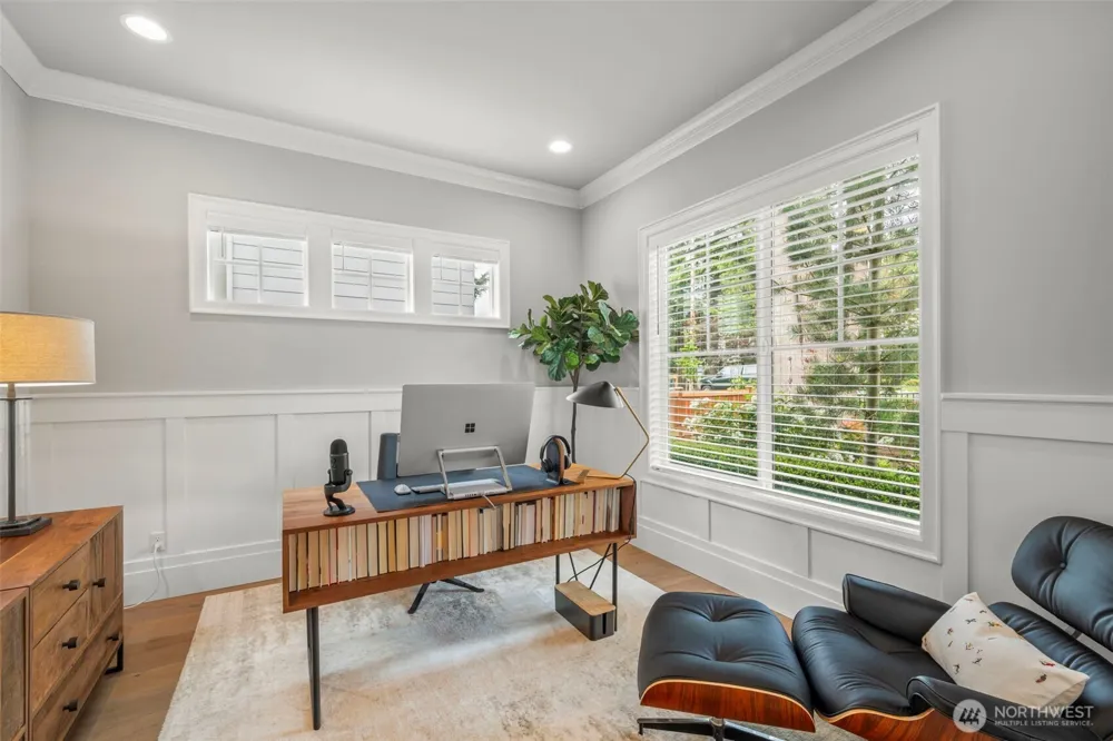 10425 NE 112th Street Kirkland, WA 98033