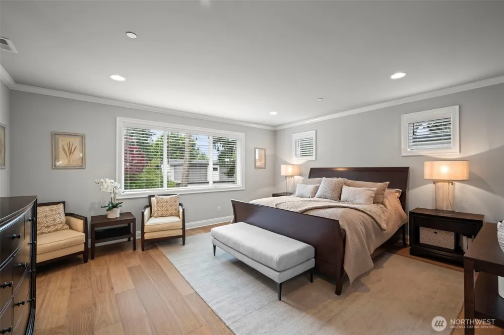 10425 NE 112th Street Kirkland, WA 98033