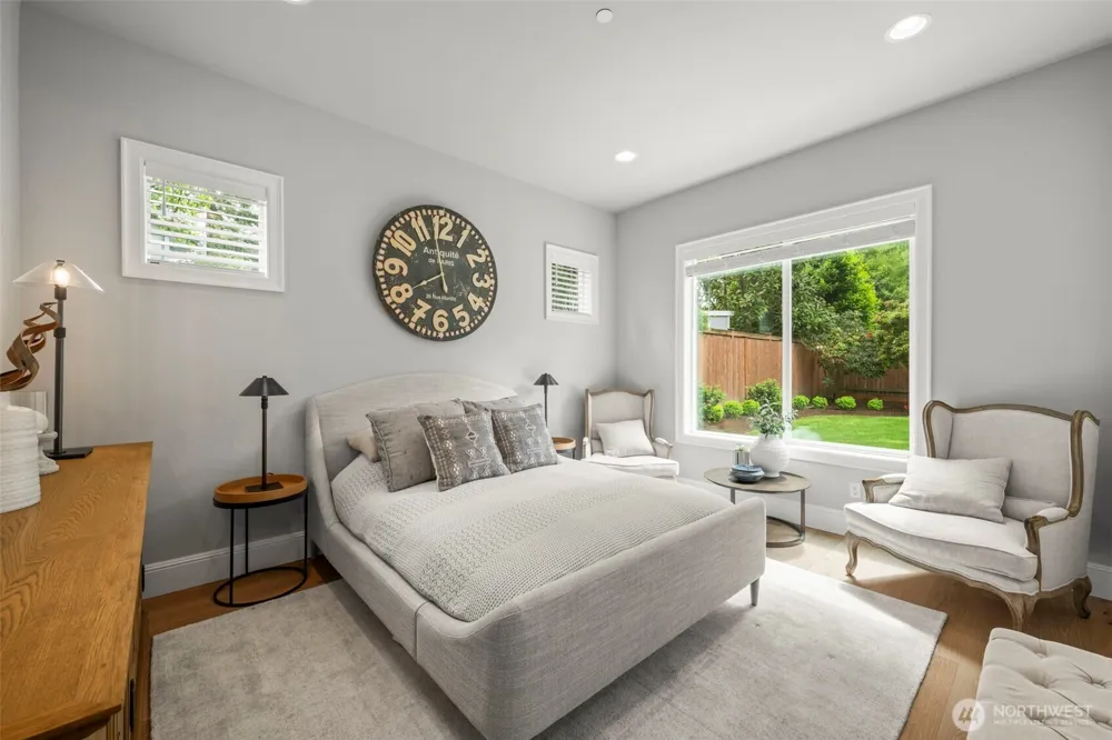 10425 NE 112th Street Kirkland, WA 98033