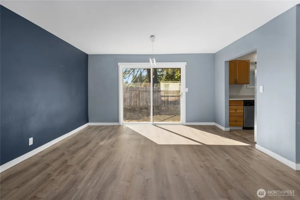 16526 42nd Avenue Ct E Tacoma, WA 98446