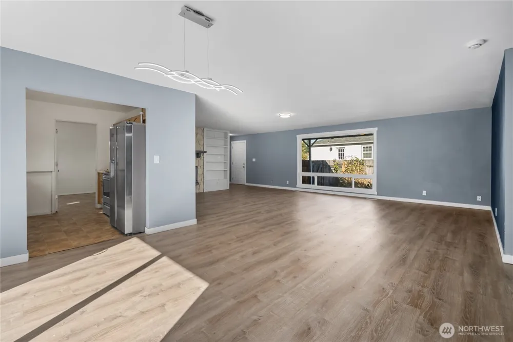 16526 42nd Avenue Ct E Tacoma, WA 98446