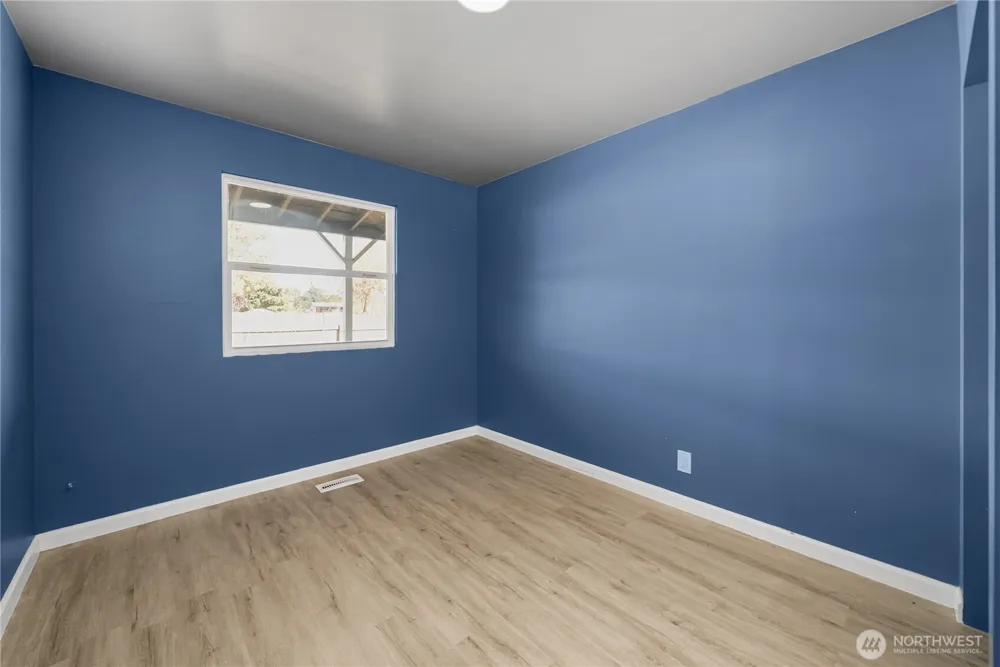 16526 42nd Avenue Ct E Tacoma, WA 98446