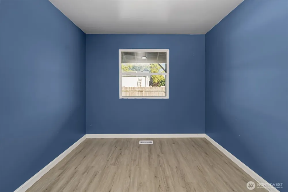 16526 42nd Avenue Ct E Tacoma, WA 98446