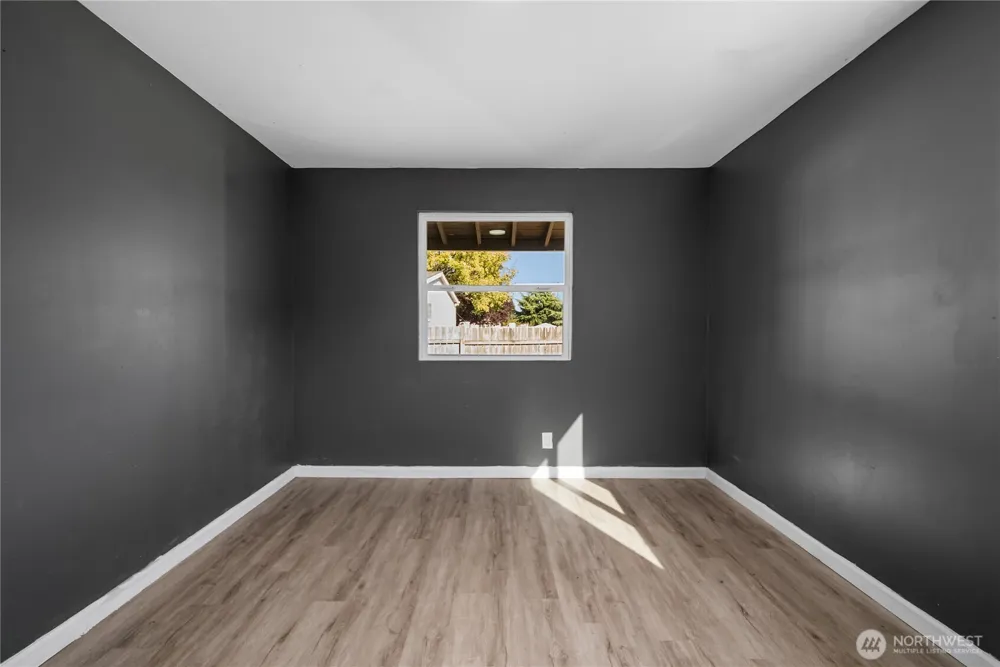 16526 42nd Avenue Ct E Tacoma, WA 98446