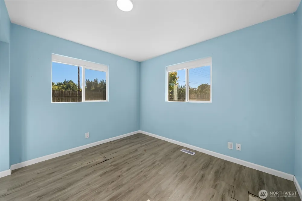 16526 42nd Avenue Ct E Tacoma, WA 98446