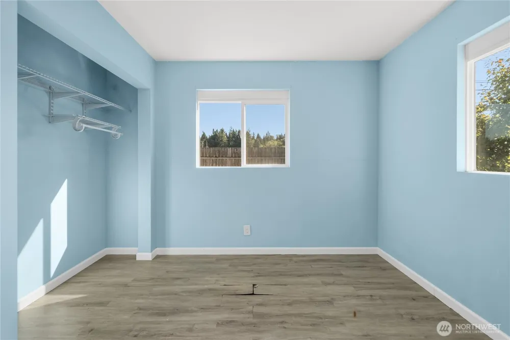 16526 42nd Avenue Ct E Tacoma, WA 98446