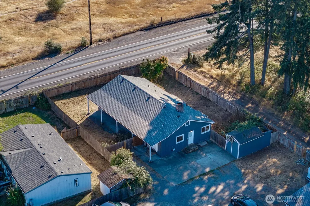 16526 42nd Avenue Ct E Tacoma, WA 98446