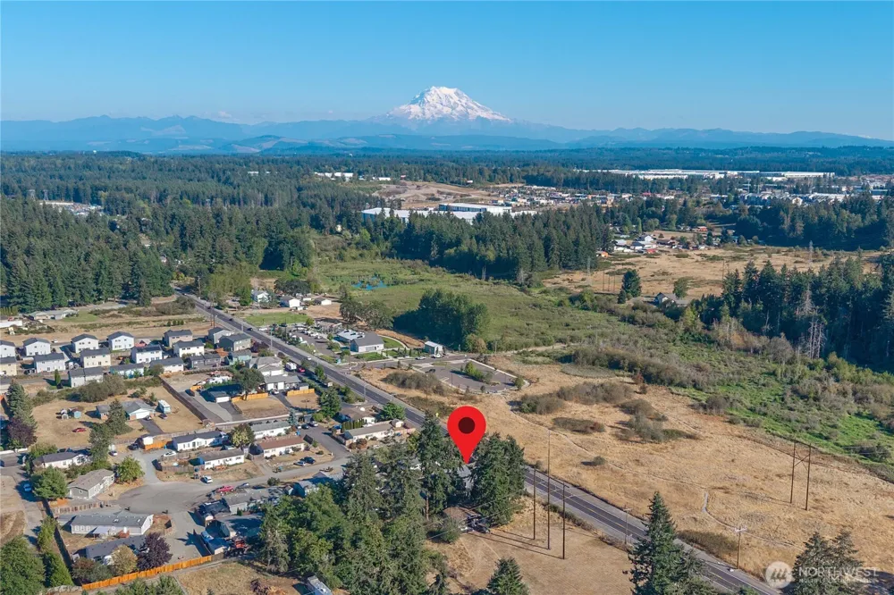 16526 42nd Avenue Ct E Tacoma, WA 98446