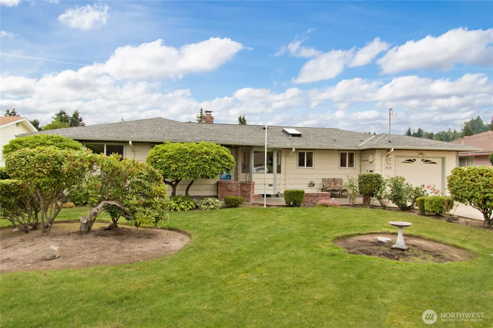 1611 1st Street SE Auburn, WA 98002