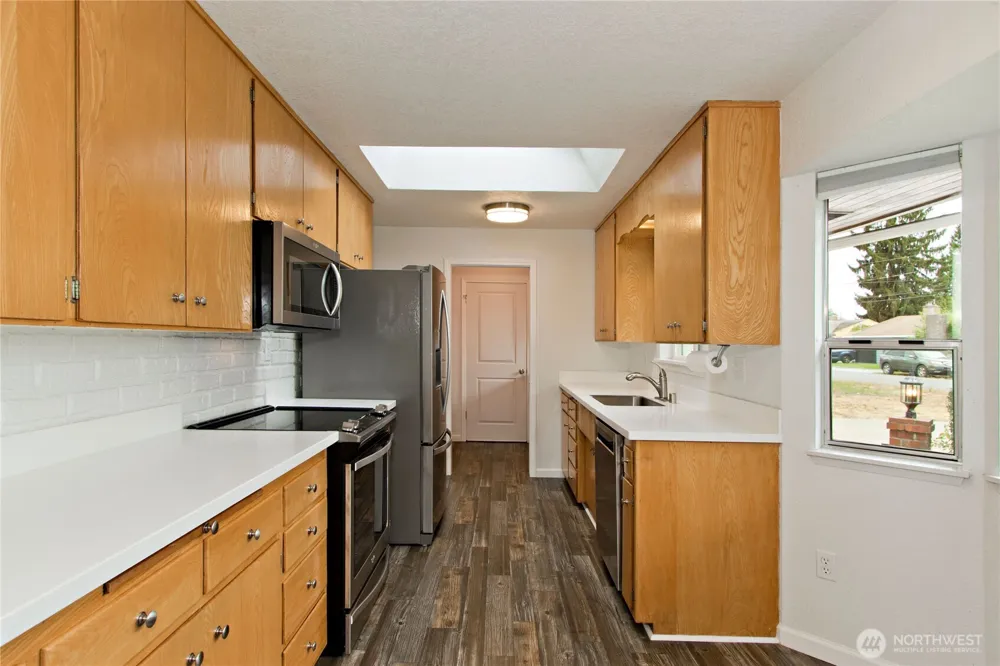 1611 1st Street SE Auburn, WA 98002