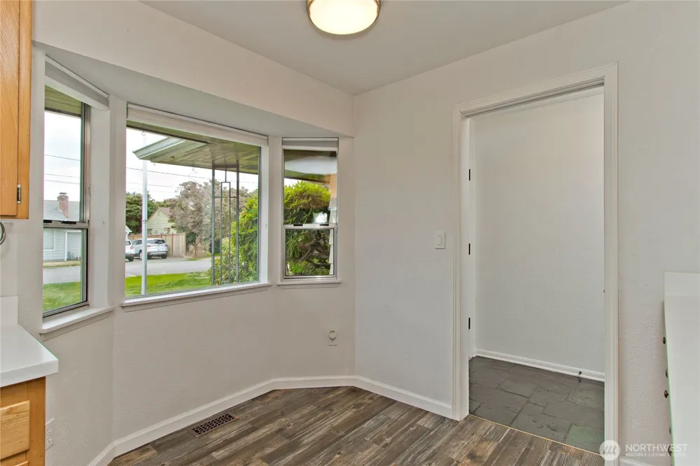 1611 1st Street SE Auburn, WA 98002