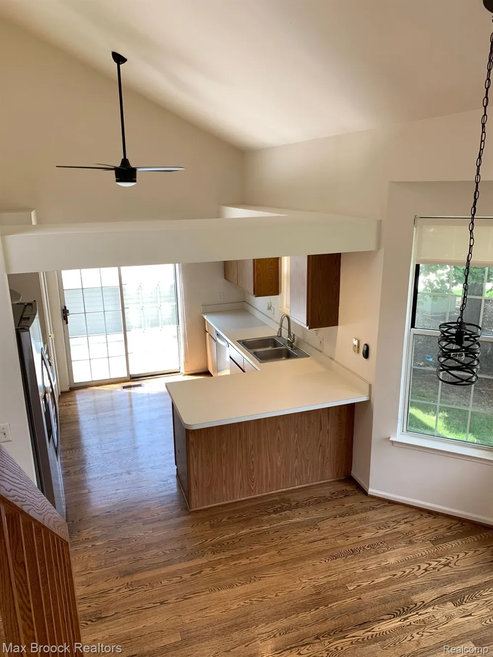 6798 CHIMNEY SWEEP West Bloomfield Charter Township, MI 48322