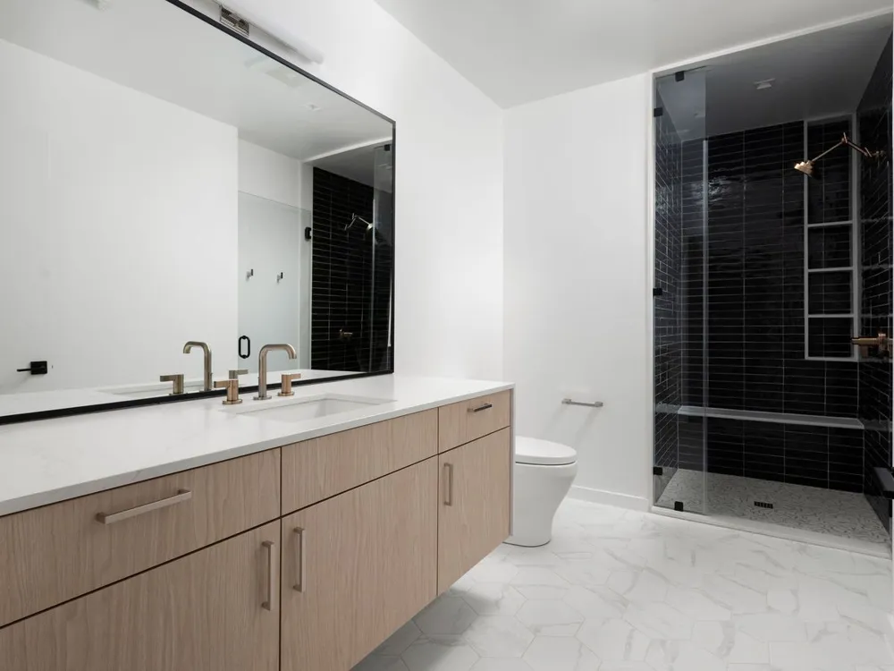 1006 Baylor Street #303 Austin, TX 78703