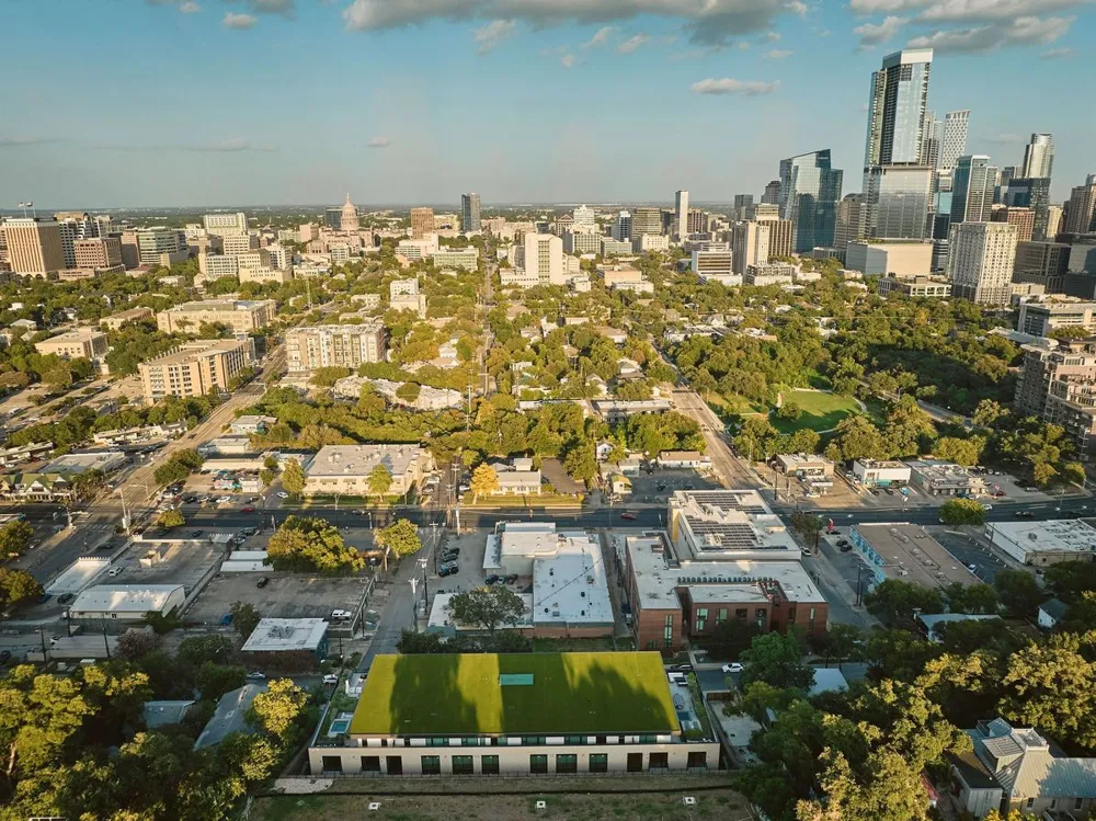 1006 Baylor Street #303 Austin, TX 78703