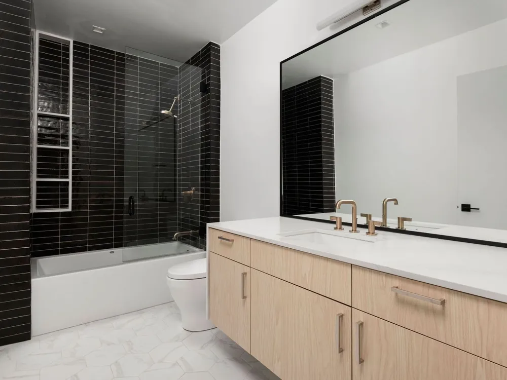 1006 Baylor Street #303 Austin, TX 78703