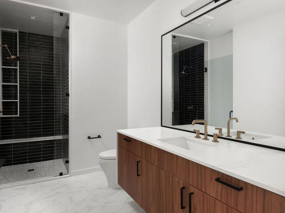 1006 Baylor Street #202 Austin, TX 78703