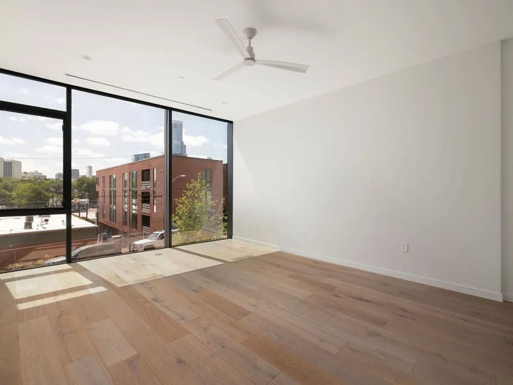 1006 Baylor Street #202 Austin, TX 78703