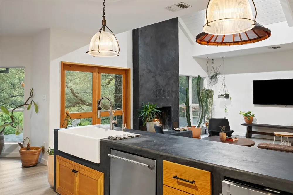 412 Rancho Grande Drive Wimberley, TX 78676