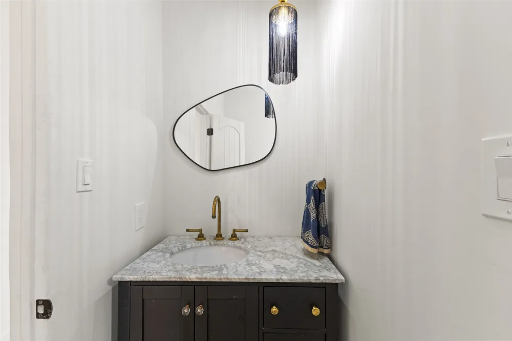 412 Rancho Grande Drive Wimberley, TX 78676