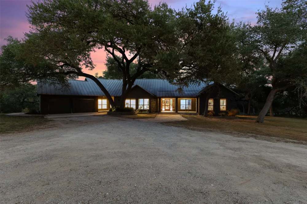 412 Rancho Grande Drive Wimberley, TX 78676
