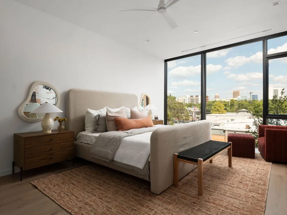 1006 Baylor Street #201 Austin, TX 78703