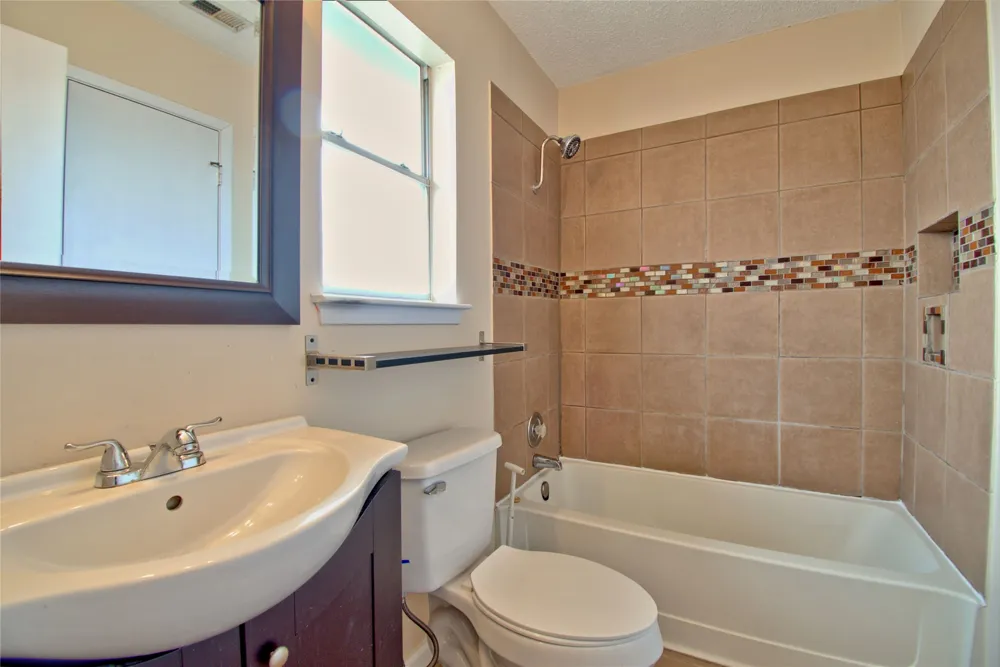 1015 E Yager Lane #151 Austin, TX 78753