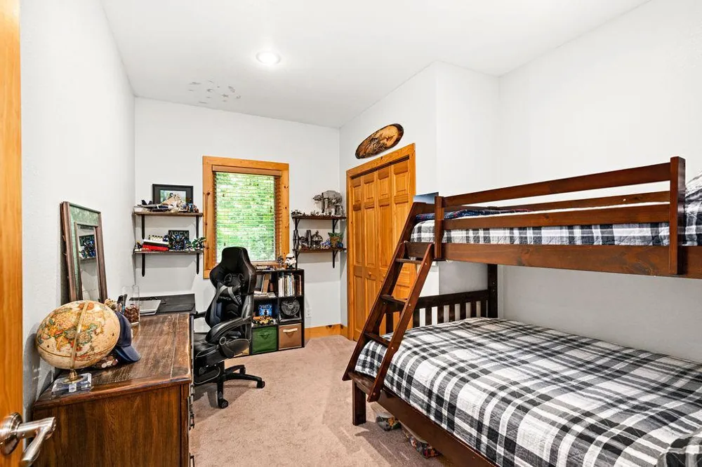 5669-1 W Park Hill Road Finland, MN 55603