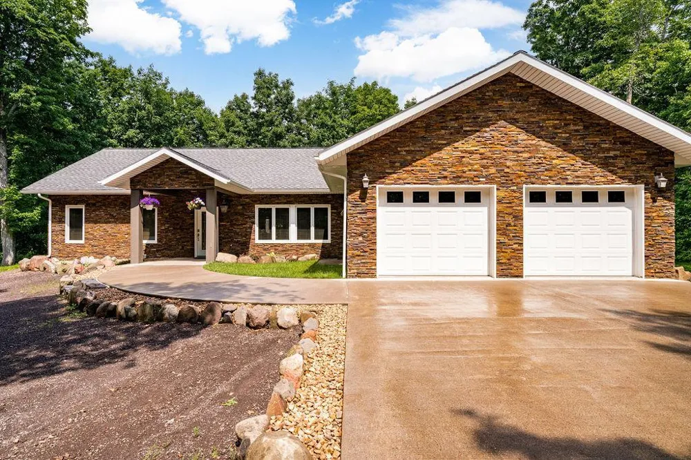 5669-1 W Park Hill Road Finland, MN 55603