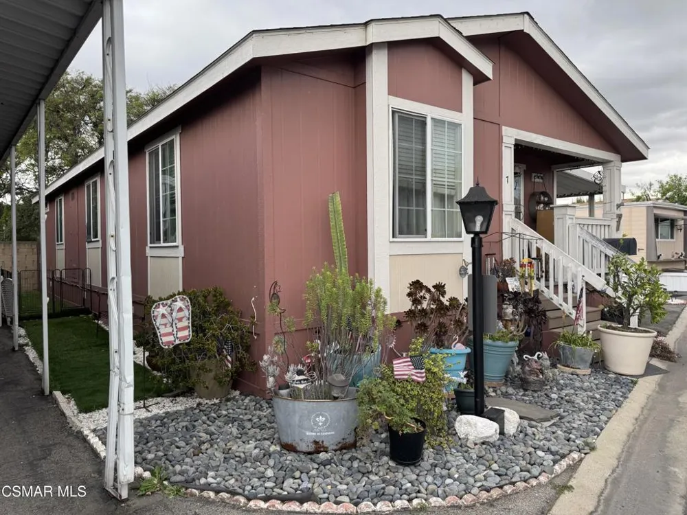7 Katy Lane San Fernando, CA 91345