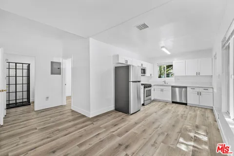 739 Westbourne Drive