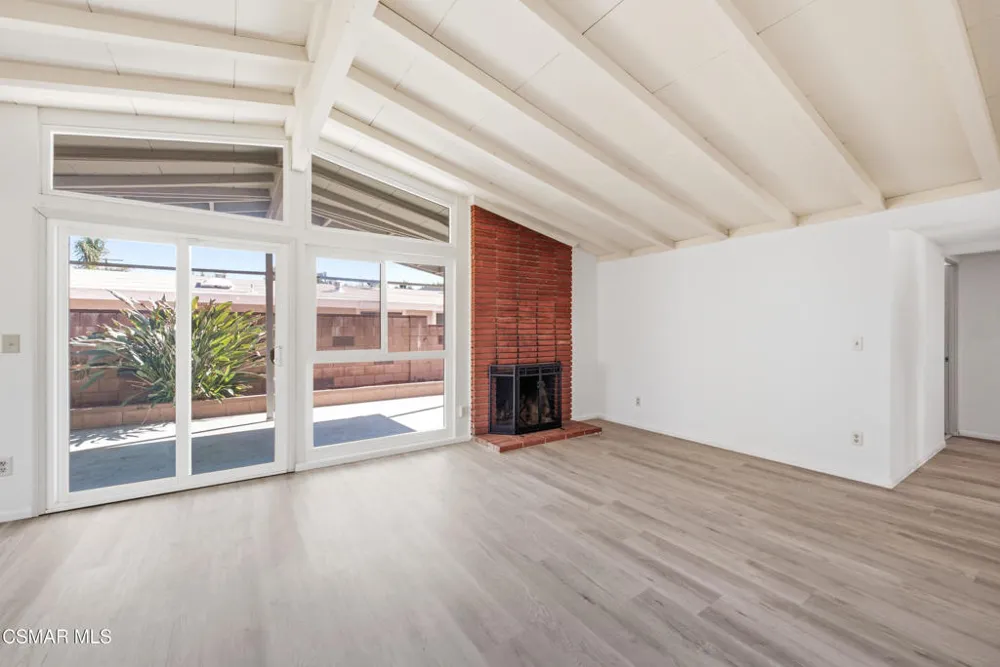 7850 Capistrano Avenue West Hills, CA 91304