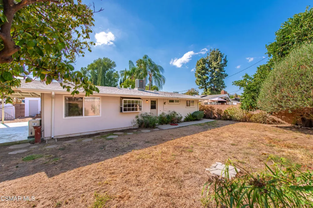 7850 Capistrano Avenue West Hills, CA 91304