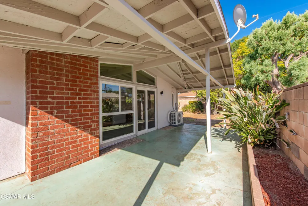 7850 Capistrano Avenue West Hills, CA 91304
