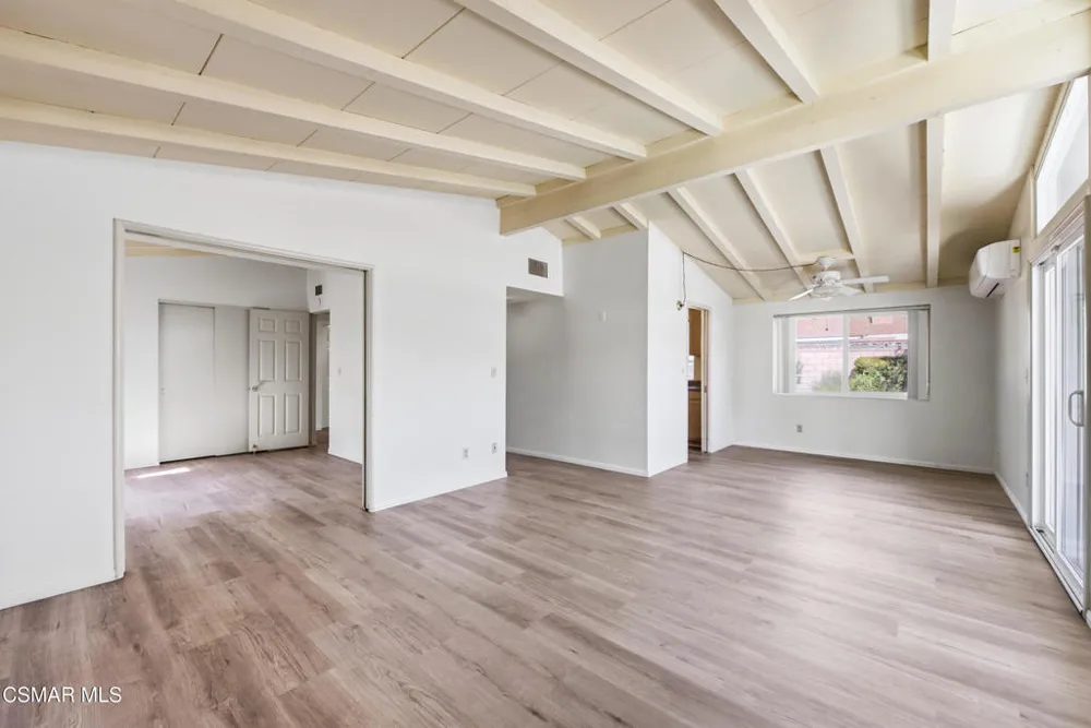 7850 Capistrano Avenue West Hills, CA 91304