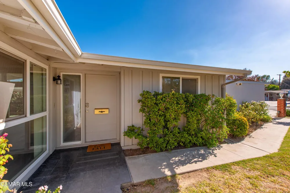 7850 Capistrano Avenue West Hills, CA 91304